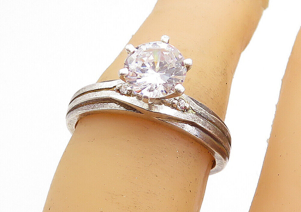 925 Sterling Silver  Vintage Cubic Zirconia Solitaire Ring Sz 6.5  RG4788