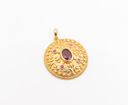 925 Sterling Silver Vintage Pendant Gold Plated Garnet & Ruby Medallion  PT26216