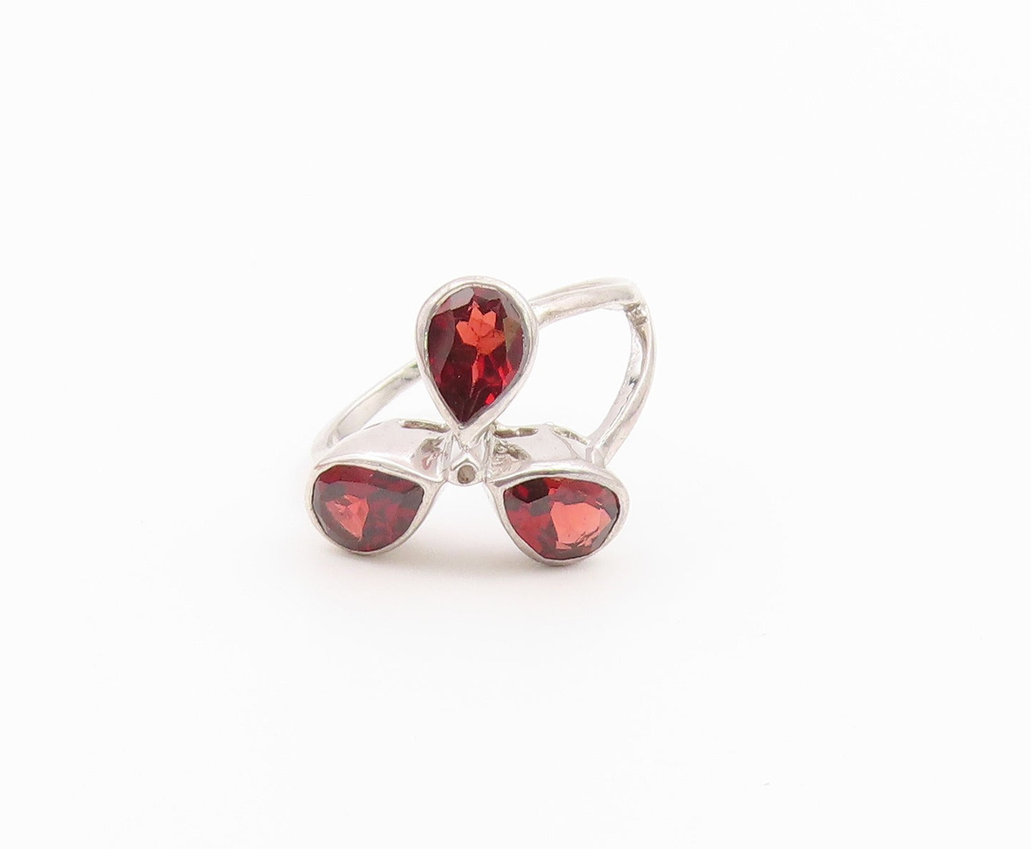 925 Sterling Silver Vintage Ring Elegant Pear Cut Garnet Flower  Sz 7  RG36567