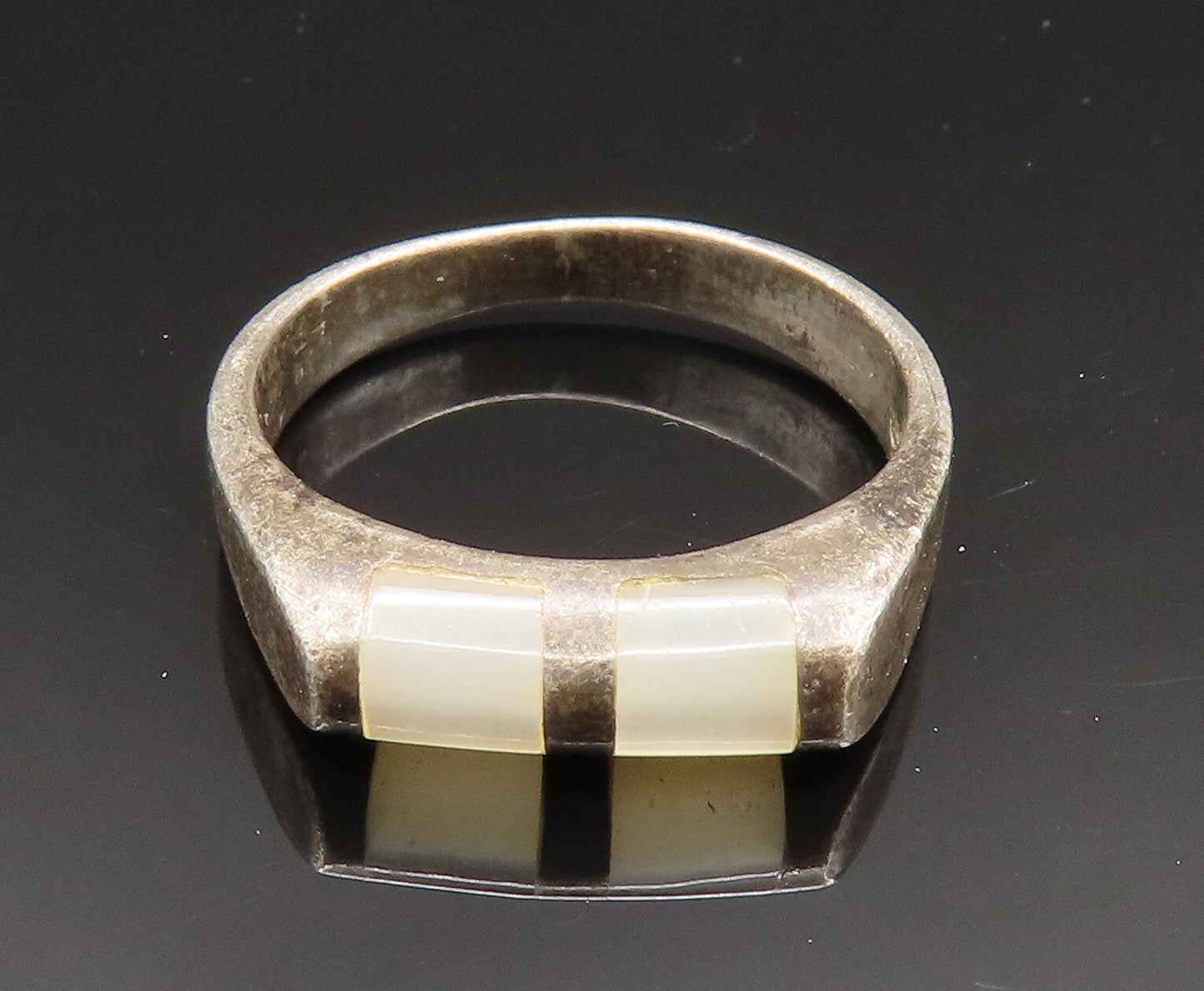925 Silver  Vintage Oxidized Mother Of Pearl Square Dome Ring Sz 5  RG24563