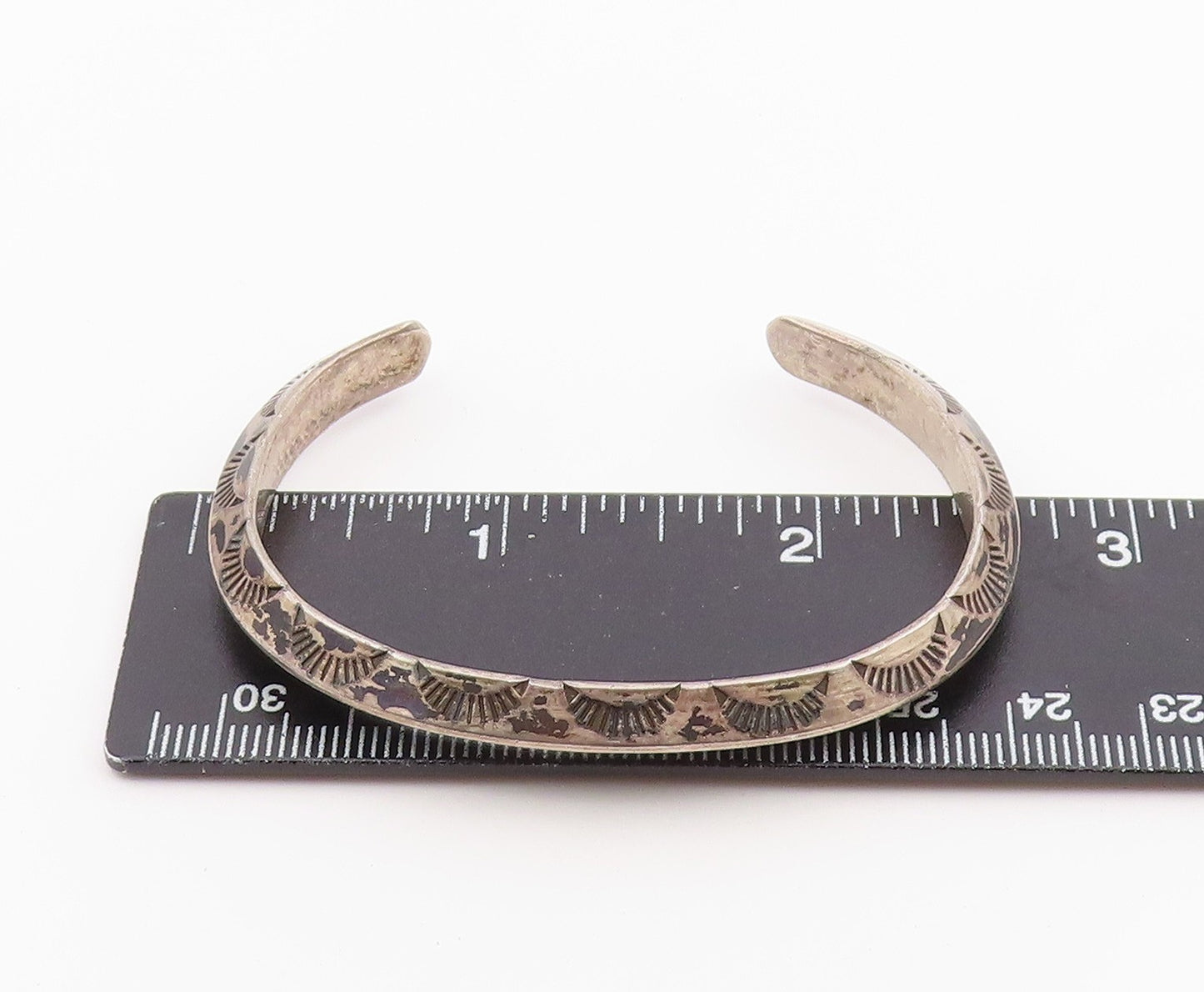 925 Sterling Silver Vintage Bracelet NAVAJO Classic Etched Sunburst Cuff BT12145