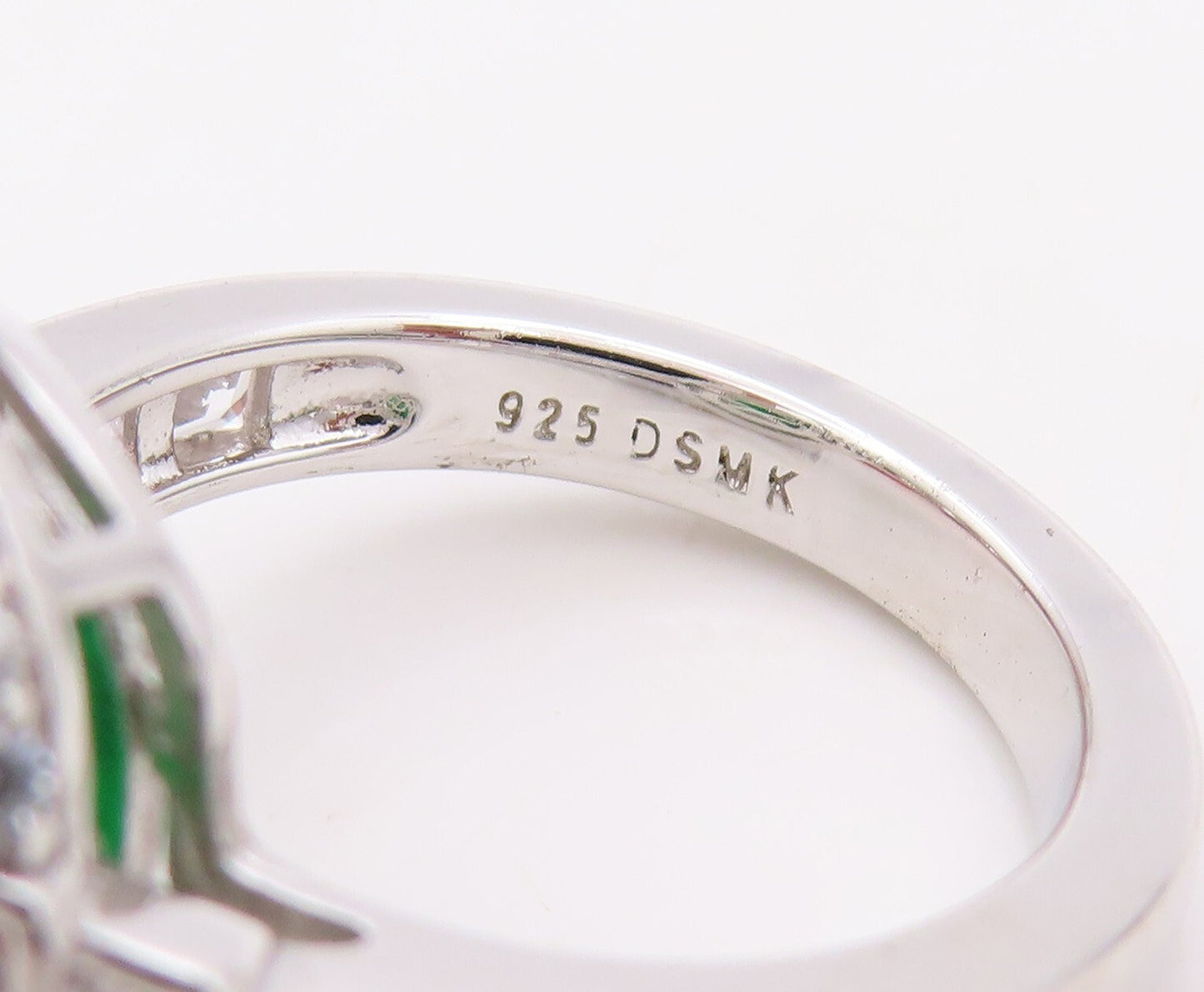 925 Sterling Silver Vintage Ring Oval Cut Green Halo White CZ Inlay Sz 7 RG30641