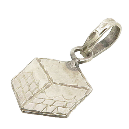 925 Sterling Silver  Vintage Brick Layer Cube Shiny Etched Pendant  PT17232