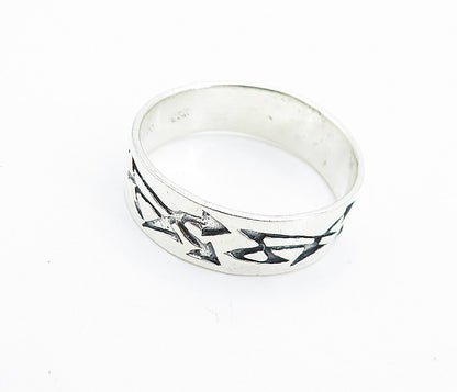 925 Sterling Silver  Vintage Oxidized Arrow Design Band Ring Sz 5.5  RG7353