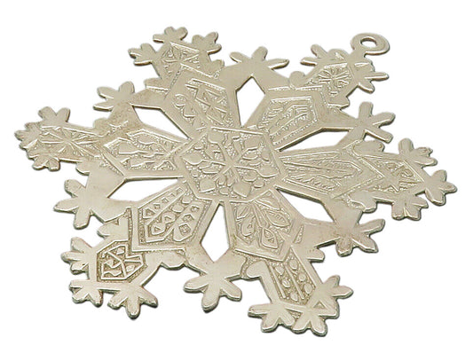 MMA 925 Sterling Silver  Vintage Shiny Winter Snowflake Motif Pendant  PT10319