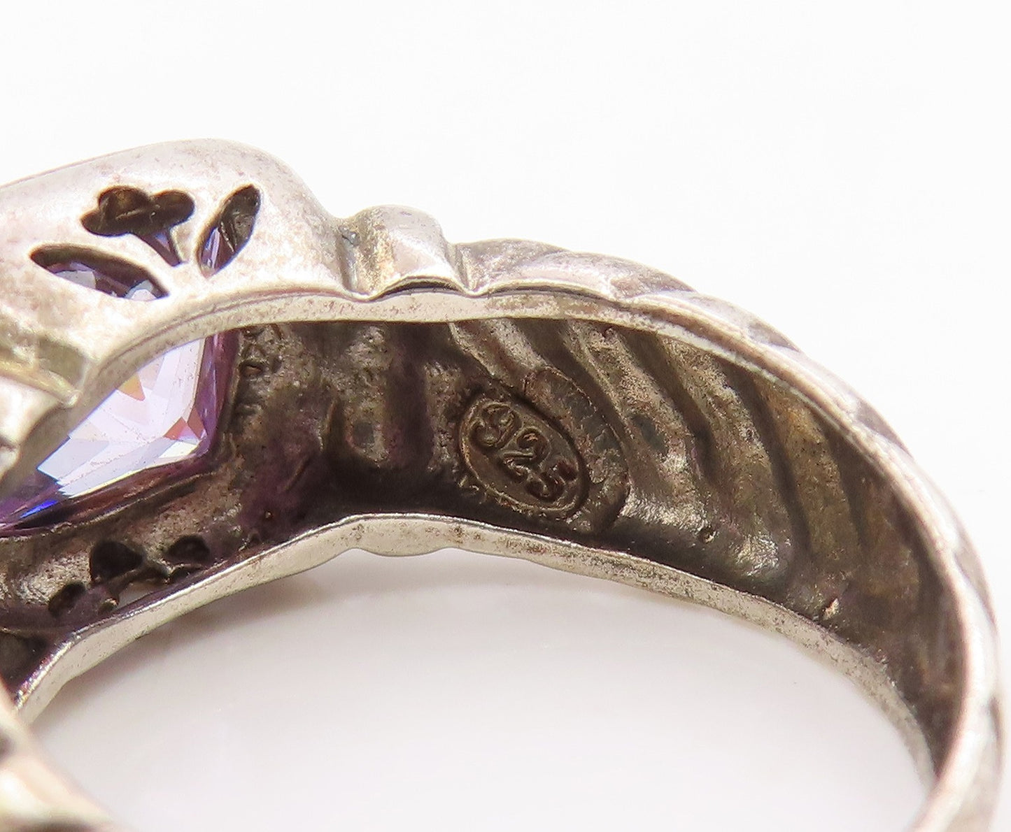 925 Sterling Silver Vintage Ring Modernist Amethyst Ribbed Band  Sz 7  RG35661