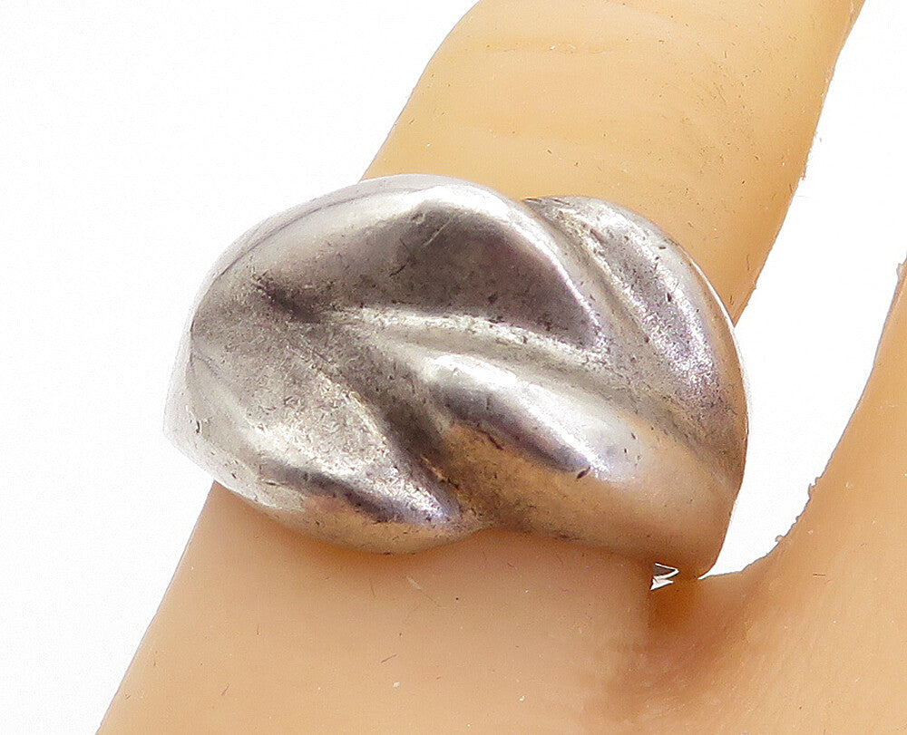 MEXICO 925 Sterling Silver  Vintage Sculpted Dome Band Ring Sz 10  RG3853