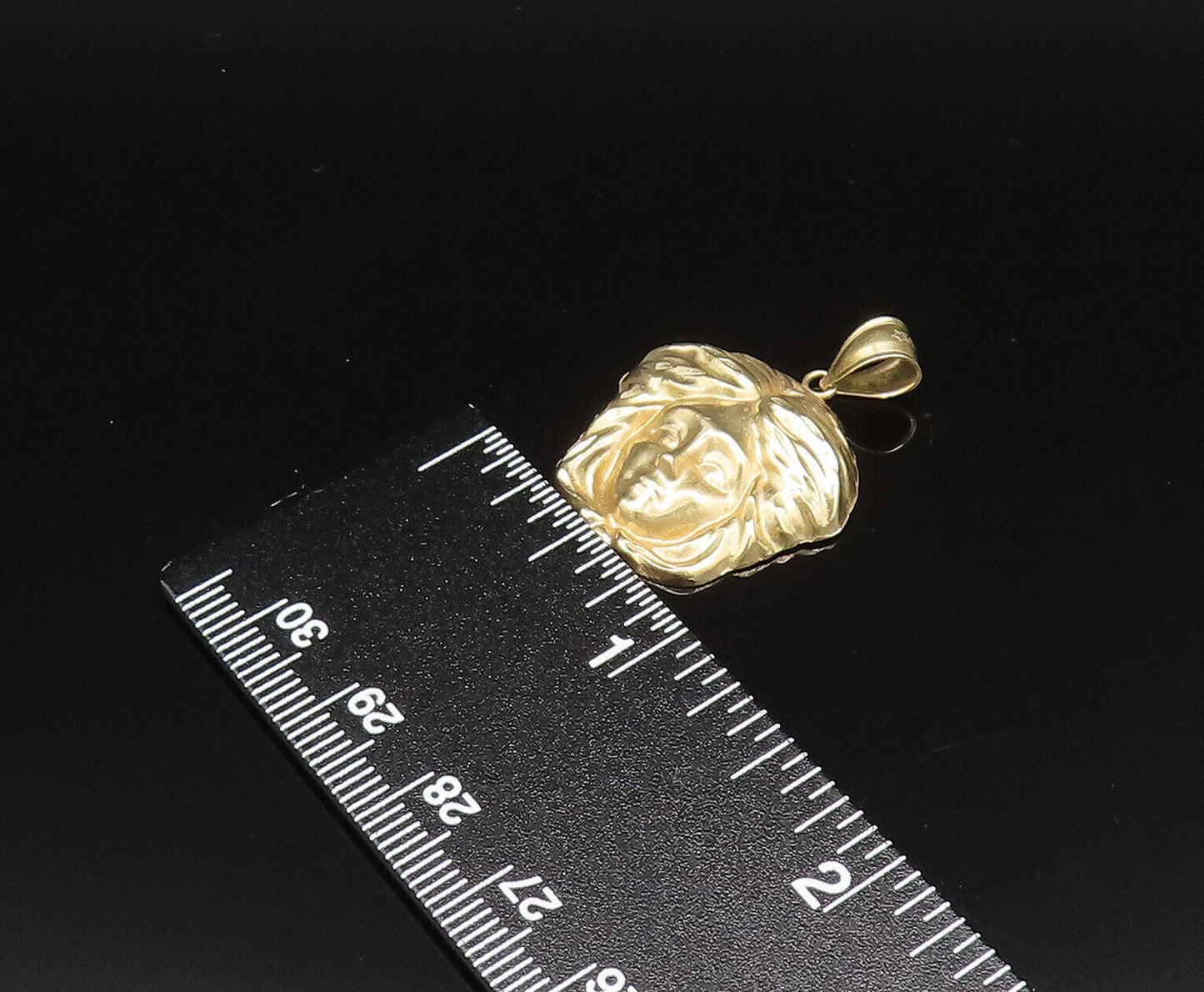 10K GOLD  Vintage Polished Carved Woman Head Pendant  GP367