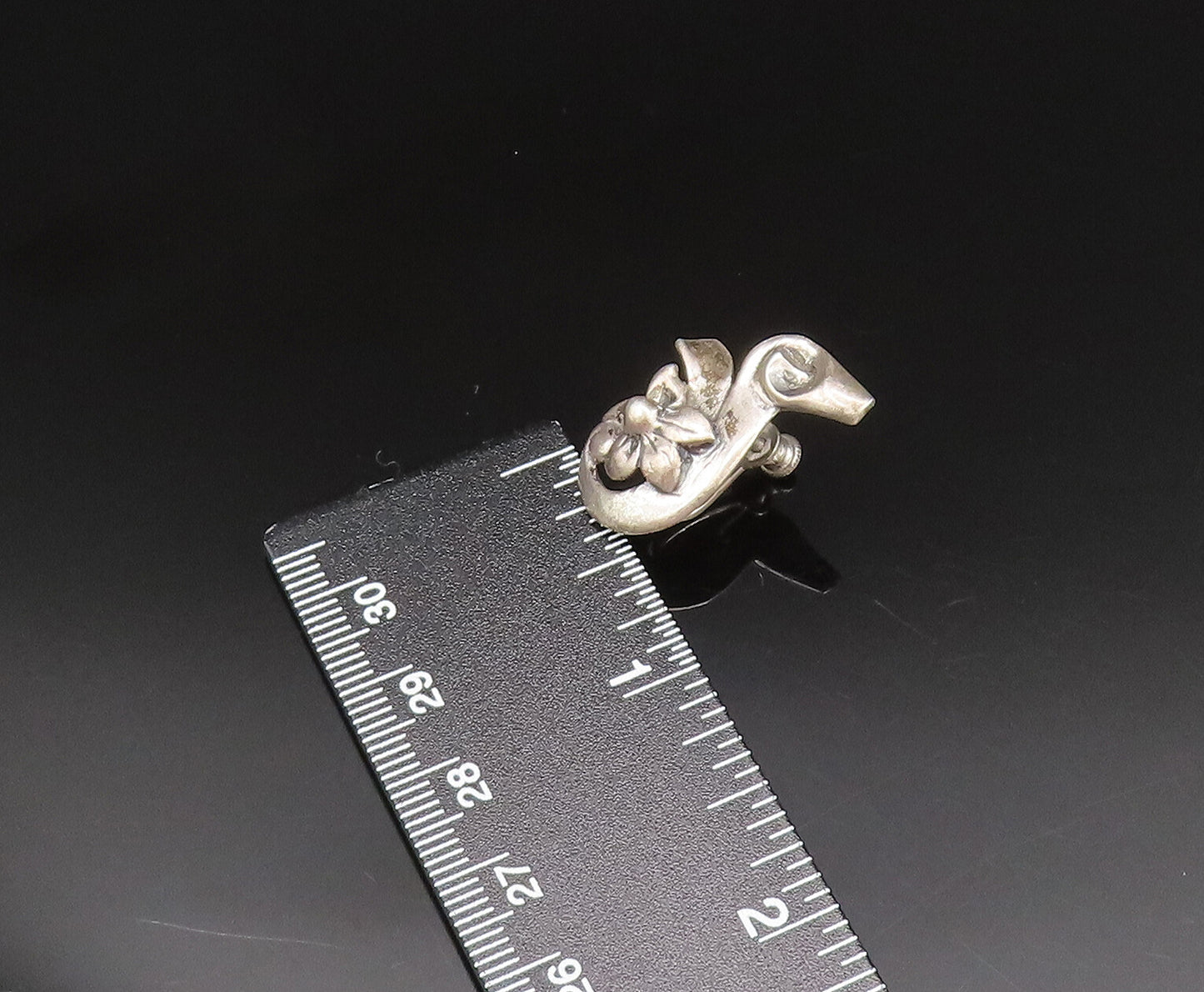 925 Sterling Silver  Vintage Floral Swirl Screw Back Drop Earrings  EG11909