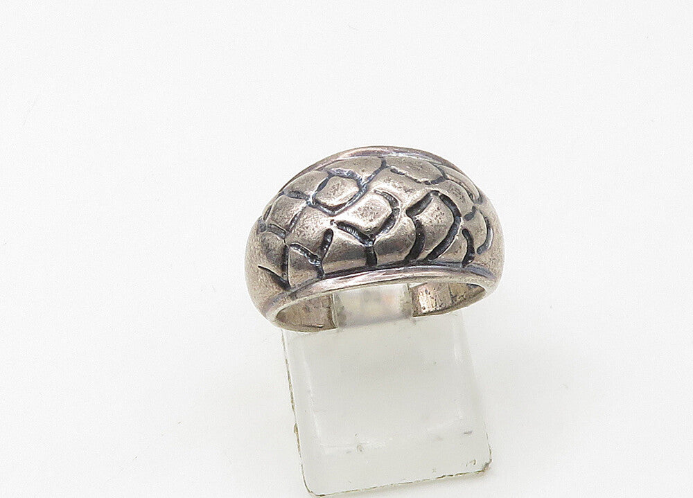 925 Sterling Silver  Vintage Shiny Scale Pattern Dome Band Ring Sz 7  RG21424