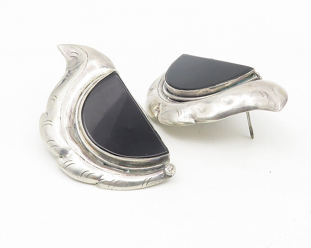 925 Sterling Silver  Vintage Black Onyx Etched Detail Drop Earrings  EG5553