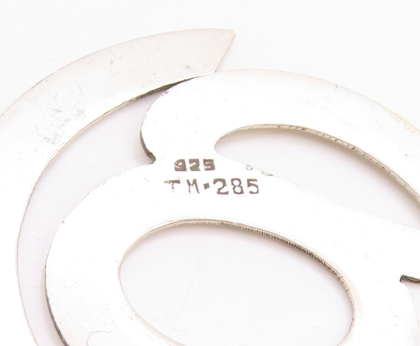925 Sterling Silver Vintage Book Mark Minimalist @ Symbol Maze Cut Out  TR3972