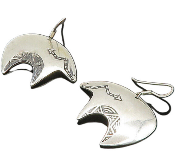 925 Sterling Silver Vintage Shiny Arrow Bear Motif Drop Earrings EG10164