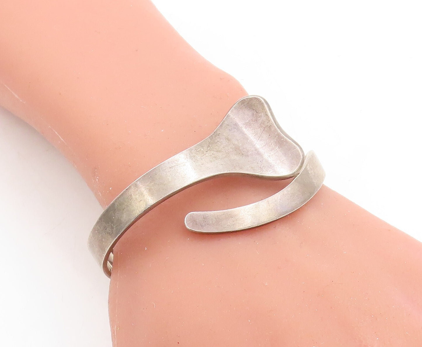 MEXICO 925 Sterling Silver  Vintage Dark Tone Bypass Bangle Bracelet  BT1453