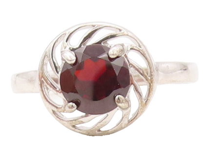 925 Sterling Silver Vintage Ring Rose Round Garnet Cutout Frame  Sz 8  RG31065