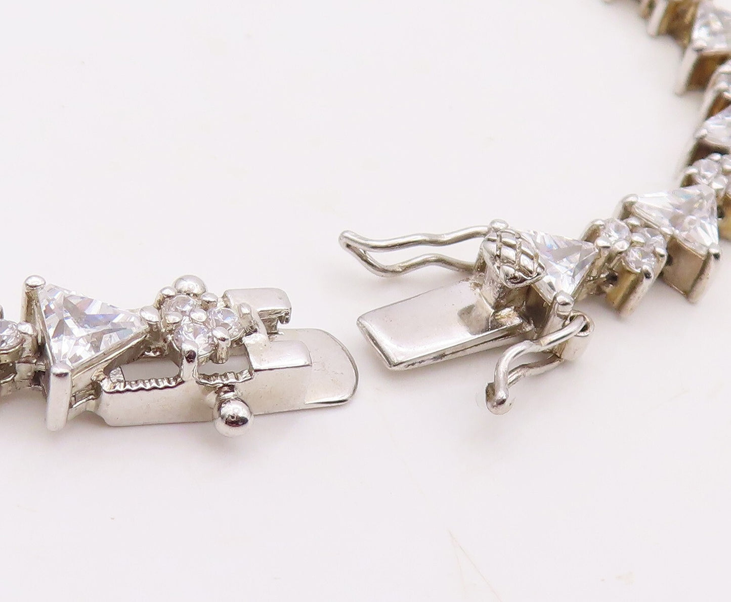 925 Sterling Silver Vintage Bracelet Triangle & Round Cut Topaz BT10858