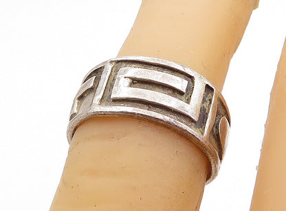 925 Sterling Silver  Vintage Shiny Greek Key Tapered Band Ring Sz 6  RG5355