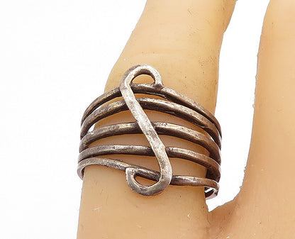 925 Sterling Silver  Vintage Dark Tone S Swirl Split Band Ring Sz 7.5  RG6681