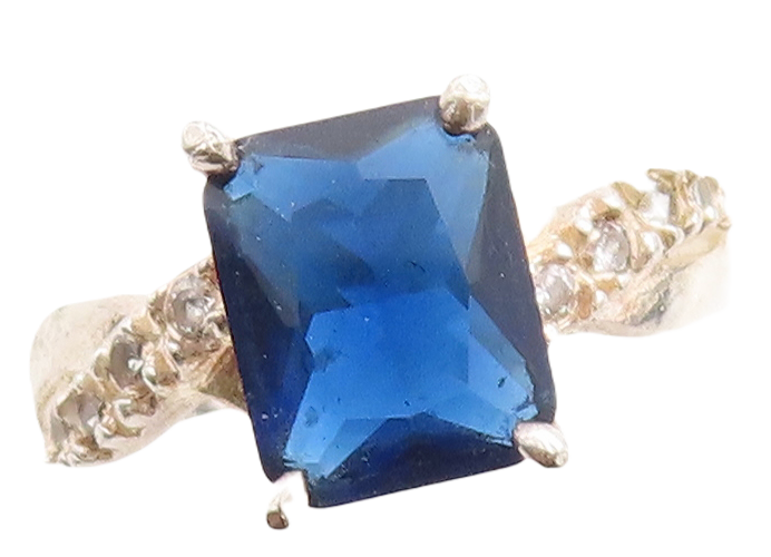 925 Sterling Silver Vintage Ring Rectangle Sapphire Twisted CZ  Sz 7.5  RG31192