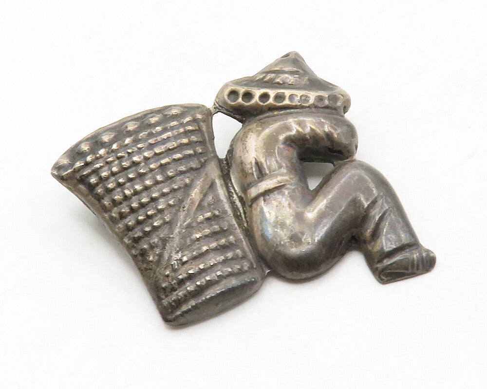 MEXICO 925 Sterling Silver  Vintage Dark Tone Sitting Man Brooch Pin  BP5009