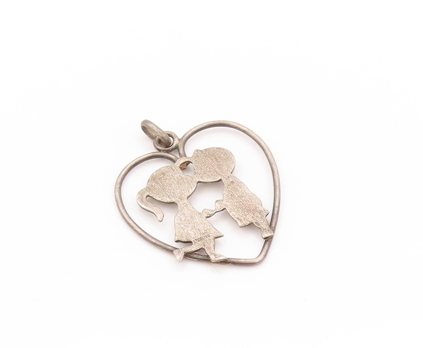925 Sterling Silver Vintage Pendant Childhood Kissing Lovers Cut Heart  PT24224