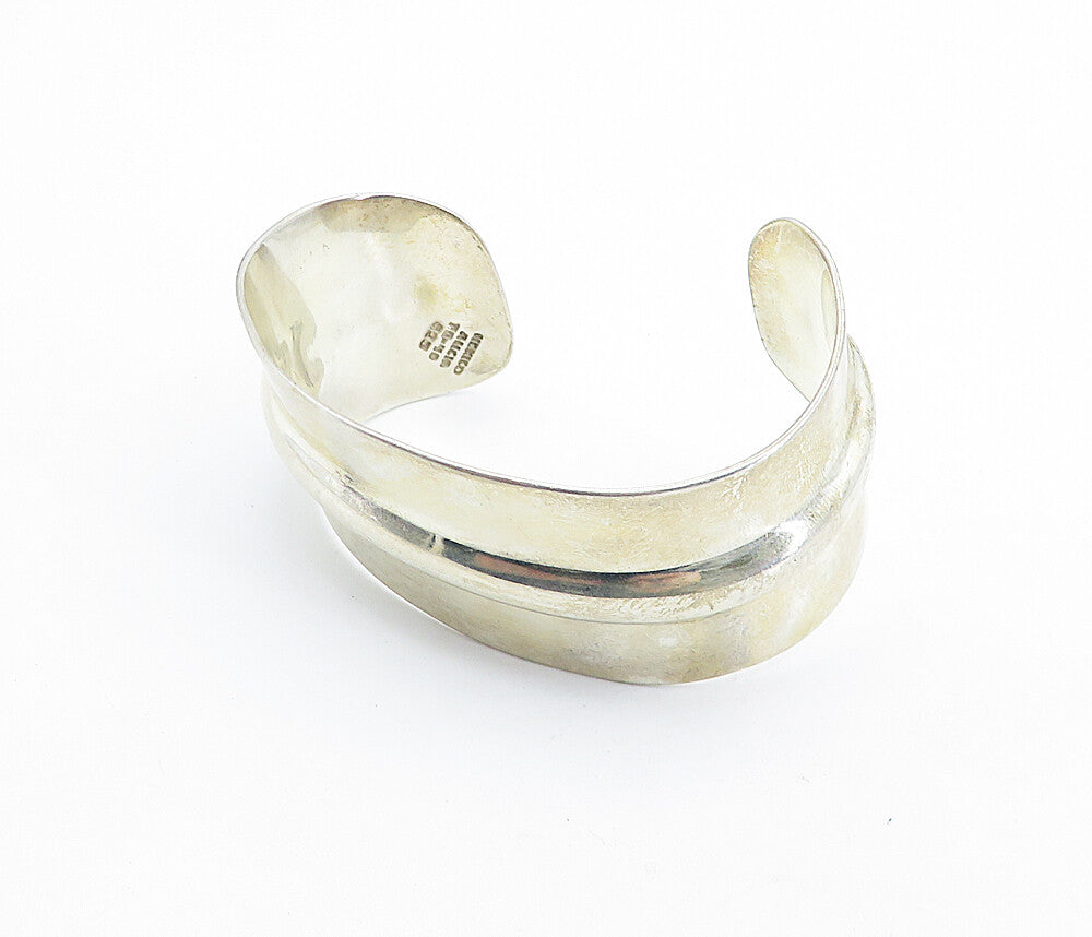 MEXICO 925 Sterling Silver  Vintage Raised Design Shiny Cuff Bracelet  BT2665