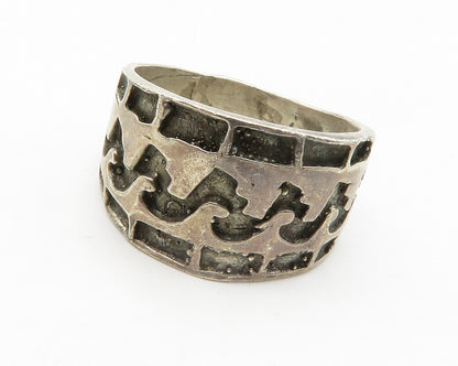 925 Sterling Silver  Vintage Antique Dark Tone Chiseled Band Ring Sz 7 RG13742