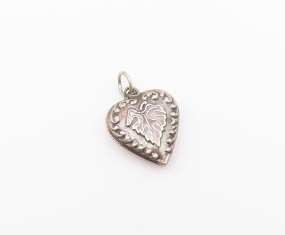 925 Sterling Silver  Vintage Carved Swirls & Leaf Love Heart Pendant  PT21348