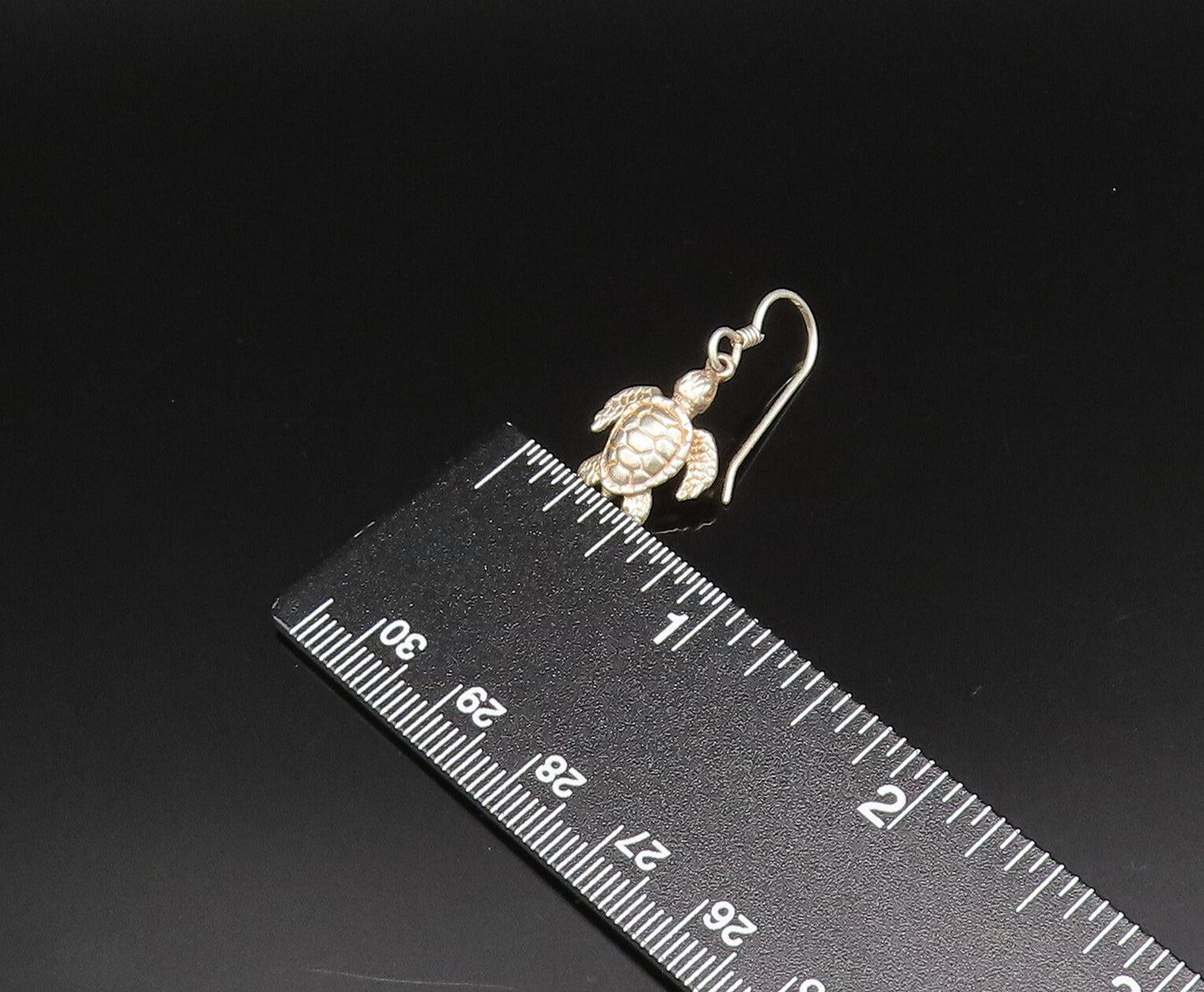 925 Sterling Silver  Vintage Sculpted Sea Turtle Dangle Earrings  EG11777