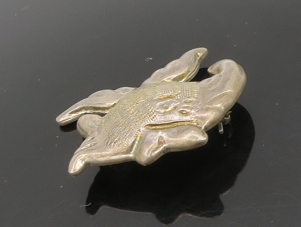 MEXICO 925 Silver  Vintage Shiny Etched Hollow Fish Motif Brooch Pin  BP9313