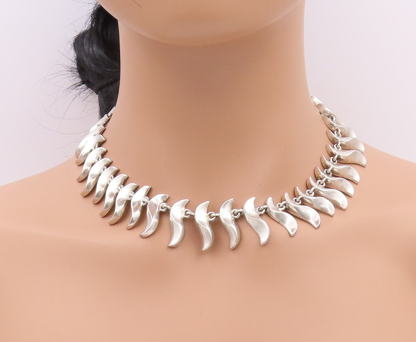 925 Sterling Silver Vintage Necklace MEXICO Solid Swirls Cutout Band  NE4496
