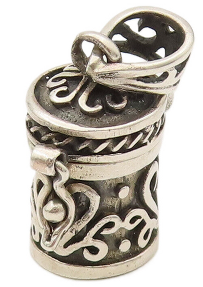 925 Sterling Silver  Vintage Heart Shaped Scrollwork Pendant (OPENS)  PT21996