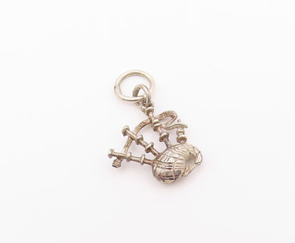 925 Sterling Silver  Vintage Shiny Petite Bag Pipe Instrument Pendant  PT16524
