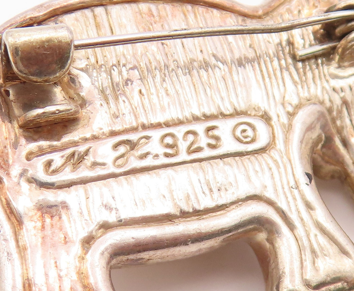 ISRAEL 925 Sterling Silver  Vintage Shiny Elephant Motif Brooch Pin  BP3608