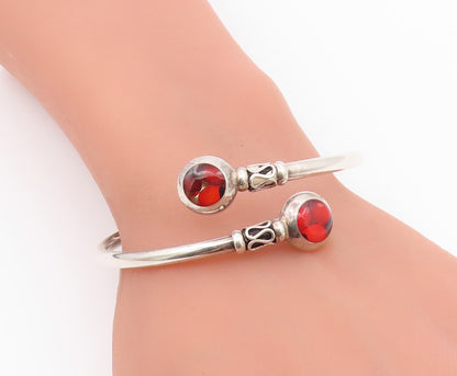 925 Sterling Silver  Vintage Smooth Swirl Detail Bypass Bangle Bracelet BT9280