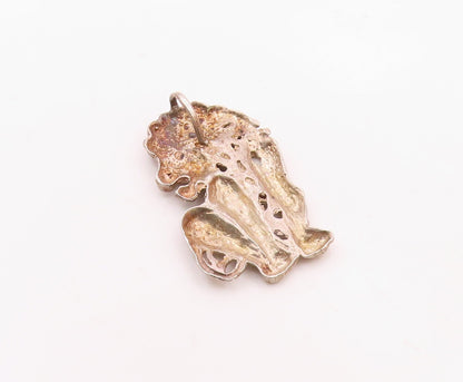925 Sterling Silver  Vintage Topaz Diamond Cut Sitting Lion Pendant  PT15779
