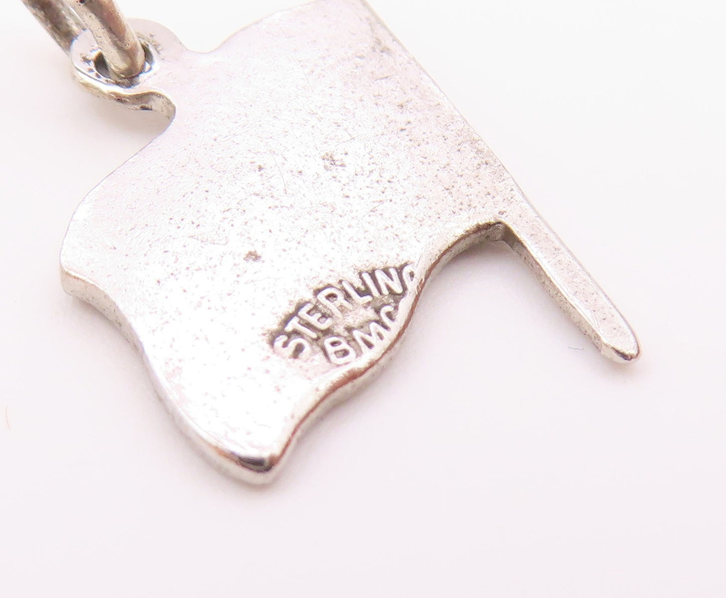925 Sterling Silver  Vintage Petite Enamel Canadian Flag Pendant  PT15973
