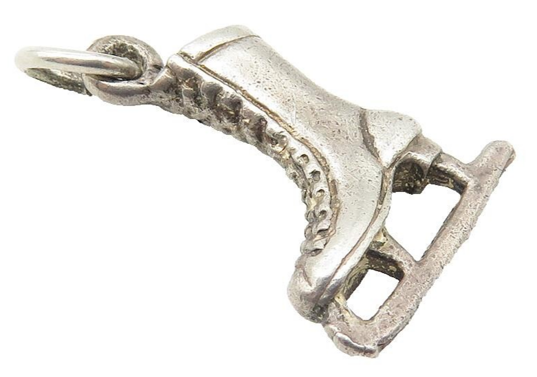 925 Sterling Silver  Vintage Shiny Petite Ice Skate Sports Pendant  PT8436