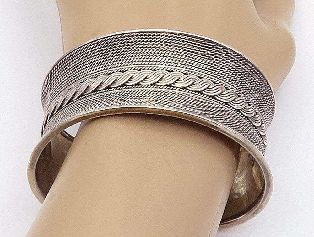925 Sterling Silver  Vintage Shiny Swirl Twist Concave Cuff Bracelet  BT2656