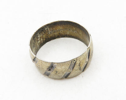 925 Sterling Silver  Vintage Dark Tone Slanted Etched Band Ring Sz 7  RG9903