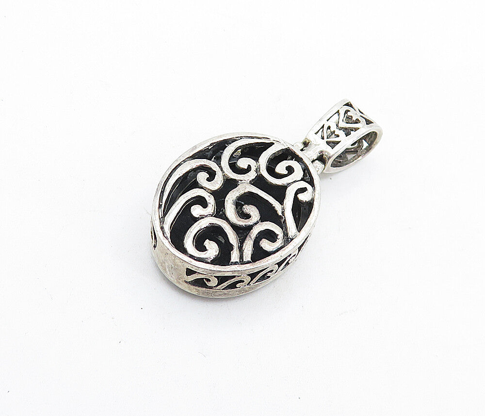 925 Sterling Silver  Vintage Black Onyx Open Swirl Detail Oval Pendant  PT4587
