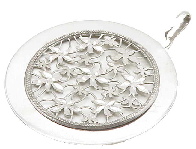 925 Sterling Silver  Vintage Shiny Open Floral Vine Round Pendant  PT12866