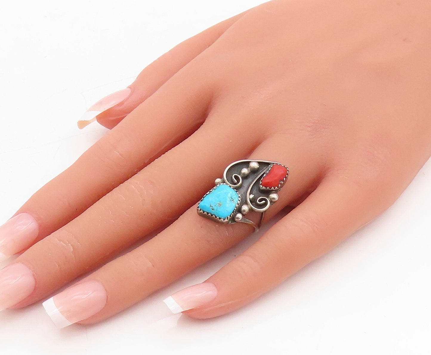 925 Sterling Silver Vintage Ring NAVAJO ZUNI Turquoise Swirl Carved Sz 6 RG31706