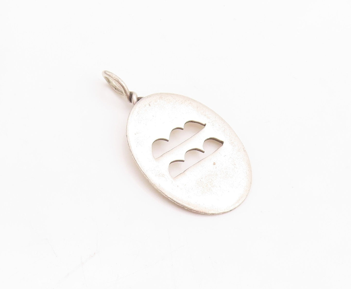 925 Sterling Silver Vintage Pendant Minimalist Oval Cutout Design  PT23666