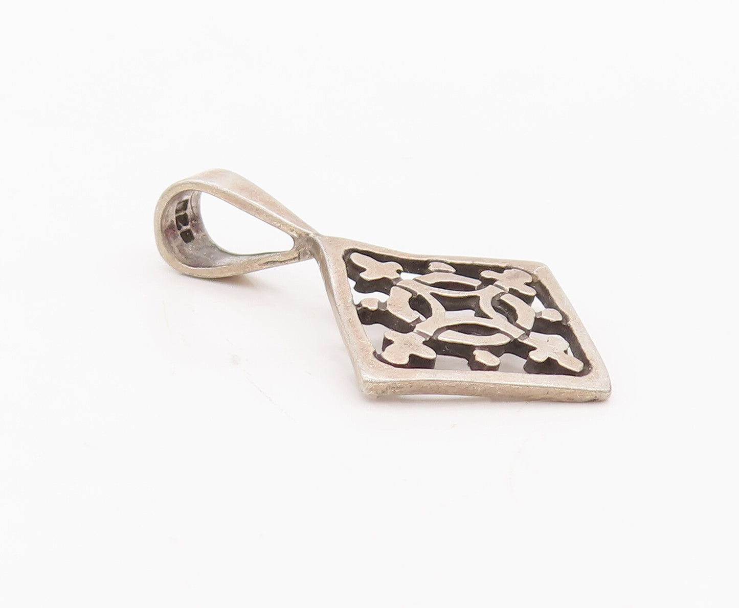 925 Sterling Silver Vintage Pendant Cutout Symmetric Pattern Carved  PT23063