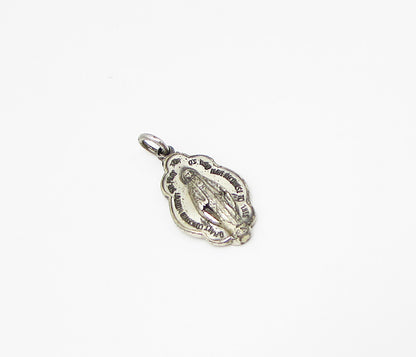 925 Sterling Silver  Vintage Religious Charm Drop Pendant  PT2161