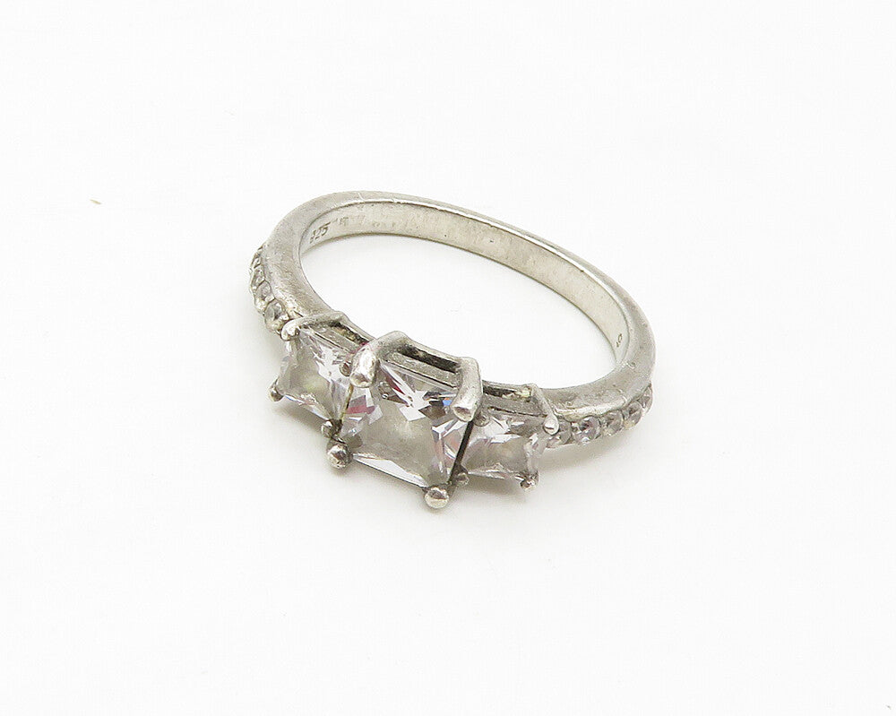 925 Sterling Silver  Vintage Graduated Cubic Zirconia Band Ring Sz 8  RG17096