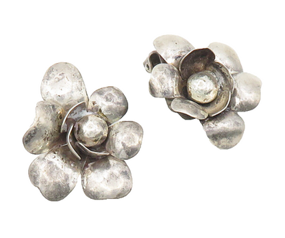 NAPIER 925 Sterling Silver  Vintage Shiny Flower Non Pierce Earrings  EG9423