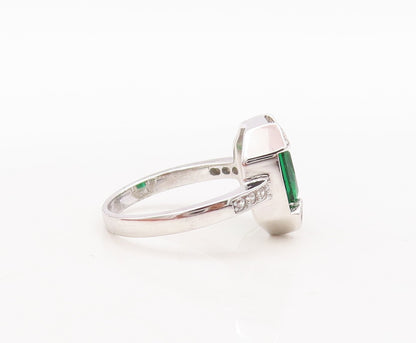 925 Sterling Silver Vintage Ring Rectangle Cut Green & White CZ  Sz 7  RG29450