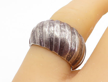 925 Sterling Silver  Vintage Dark Tone Fluted Round Band Ring Sz 6.5  RG3557